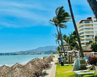 Los Picos Hotel & Suites Bucerias - Bucerías