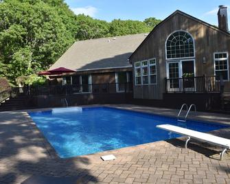 Southampton / Shinnecock Hills private luxury home - Southampton - Pool