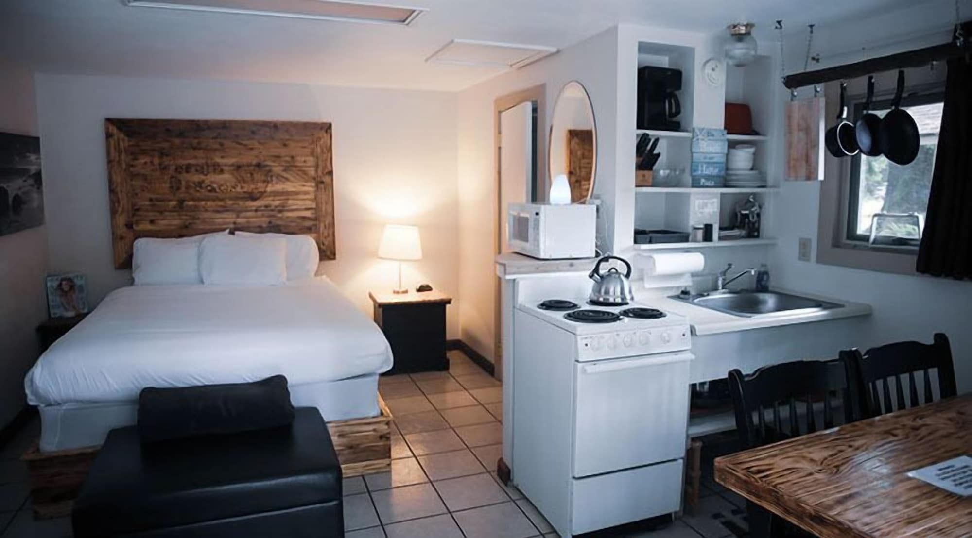 3 ريفرز ريزورت آند جيد سيرفيس - فوركس - غرفة نوم