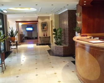 Castelli Hotel Nicosia - Nicosia - Front desk