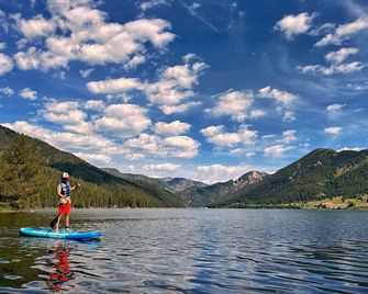 Gray Wolf Inn & Suites - West Yellowstone
