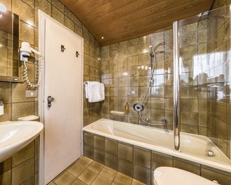 Active Hotel Ancora - Predazzo - Bathroom