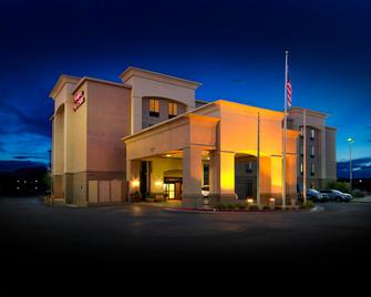Hampton Inn & Suites Gallup - Gallup - Budova