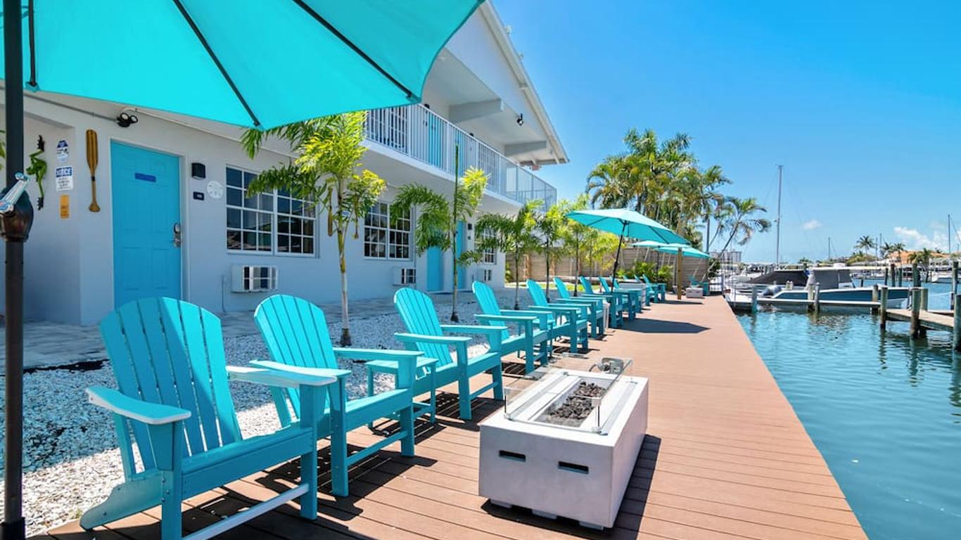 Latitude 26 Waterfront Boutique Resort - Fort Myers Beach