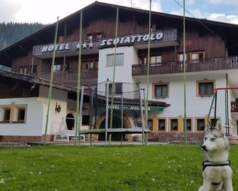 Hotel Scoiattolo - Falcade - Gebouw