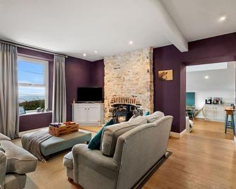Channel View - Oxwich - Living room