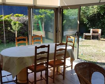 On the Breton coast, beaches and shops on foot. - Pénestin - Restaurant