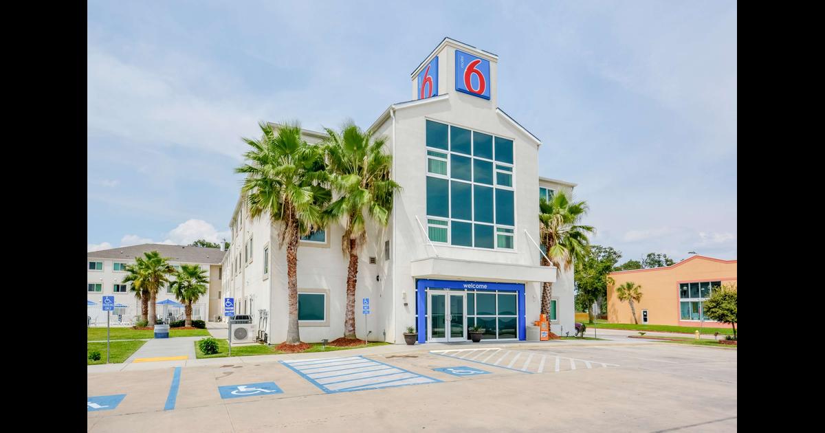 Motel 6 Biloxi-Beach $60 ($̶1̶1̶7̶). Biloxi Hotel Deals & Reviews - KAYAK