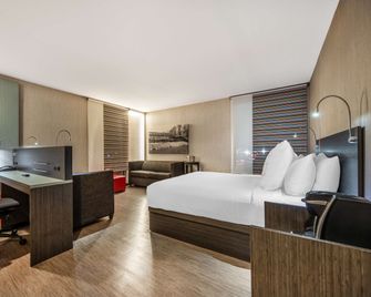 Best Western Premier Springfield Plaza District Hotel - Springfield - Habitación