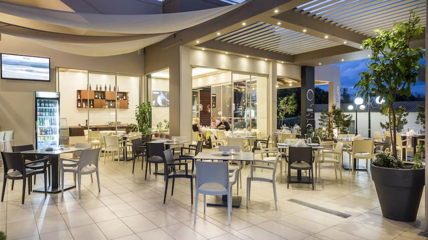 Oscar Suites & Village