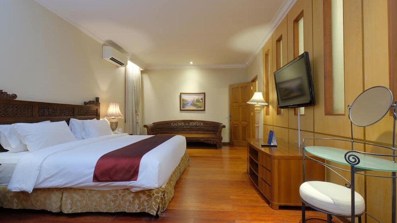 Diamond Hotel Solo