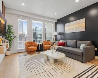 Modern 1BR w Parking, Near Temple Square & Delta Center - Salt Lake City - Sala de estar
