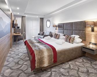 Hotel Alpenhof - Bad Wiessee - Bedroom