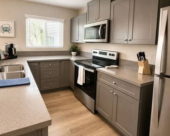 Spacious South Bay Condo - Torrance - Køkken