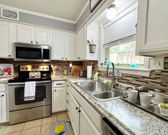 Pet Friendly Retreat in Ozark National Forest - Ride Your SxS Directly 2 Trails! - Ozark - Kuchyň