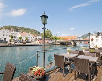 Maritim Fjordhotel - Flekkefjord - Balkong