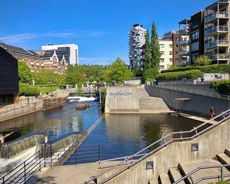 Central residence in the middle of Oslo, with direct access to private garden - Oslo