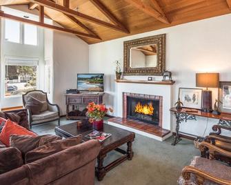 3263 Villa by the Sea - Pacific Grove - Living room