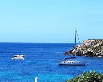 Apartment with sea view terrace - Favignana - Beach