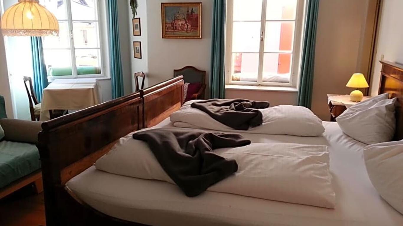 Gasthof Simony Hallstatt B&B