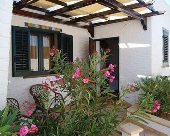 Agriturismo Resort Costa House - Lampedusa - Patio