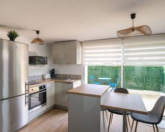 La Maritime - Vue port, 50 m de la plage de la baie - Saint-Nazaire - Kitchen