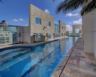 Quality Suites Oscar Freire - São Paulo - Piscina