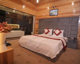 Aanandi Farm and Resort - Neral - Bedroom