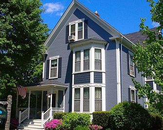 Brewster House Bed & Breakfast - פריפורט - בניין