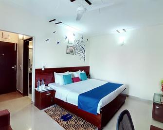 Hotel Staayz Premium - Gurugram - Habitación