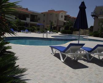 Pyla Gardens D5 - Larnaka - Piscina