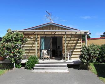 Dunedin Holiday Park - Dunedin - Building