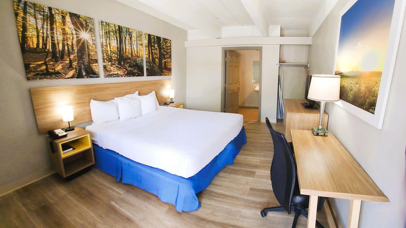 دايز إن باي ويندام دينفر داونتاون