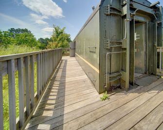 The Artiste,' Converted Railcar in Dubois! - Dubois - Balkon