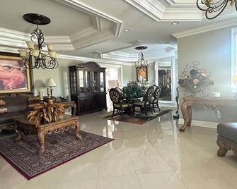 Hidden paradise close to downtown Tampa - Tampa - Recepción