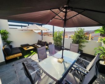 Nuevo Edificio Exclusivo -7 Apartamentos - Madrid - Balcon