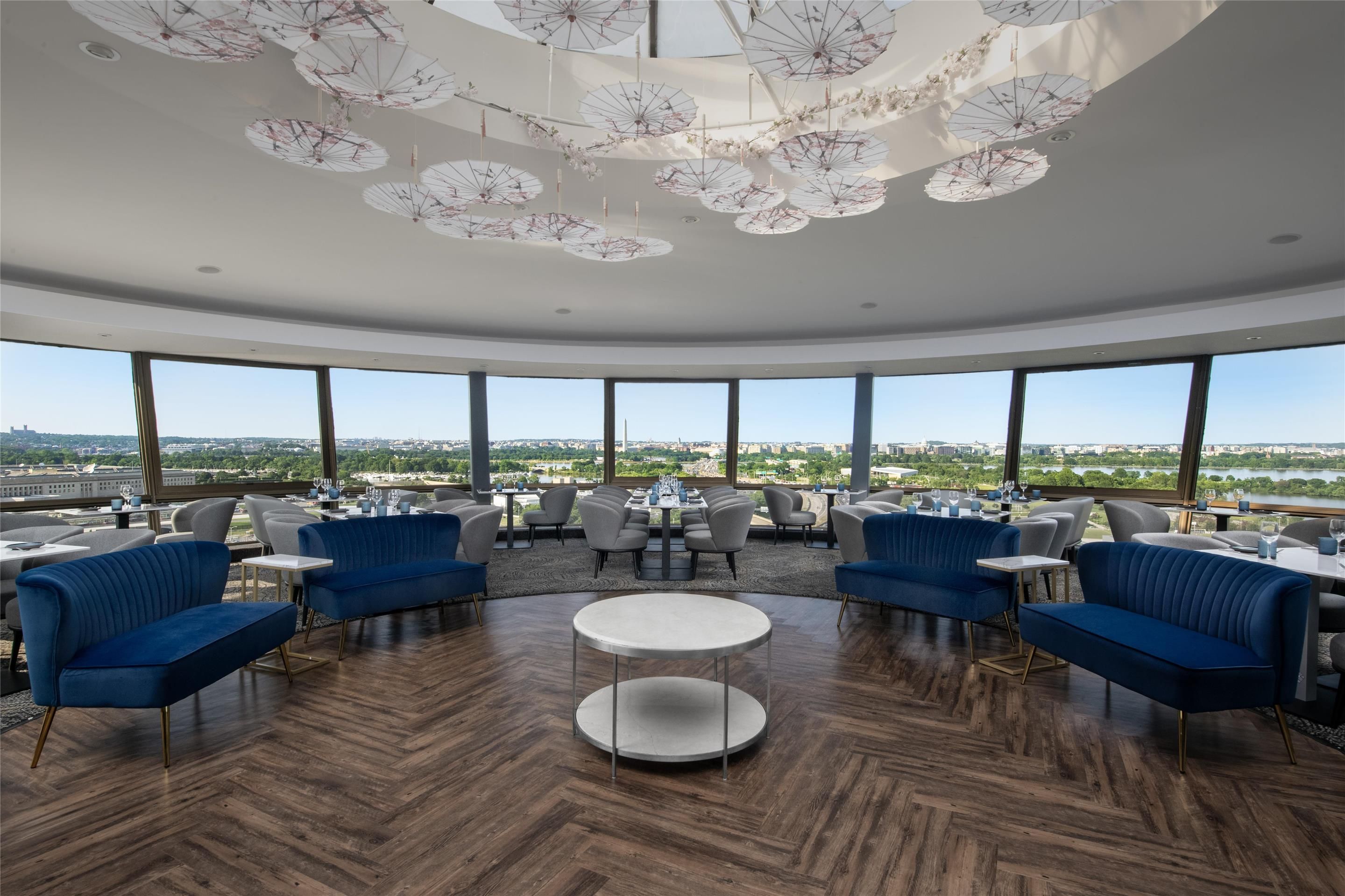 دبل تري باي هيلتون واشنطن العاصمة - كريستال بالاس