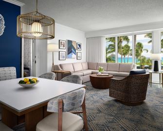Marriott's Ocean Pointe - Palm Beach Shores - Living room