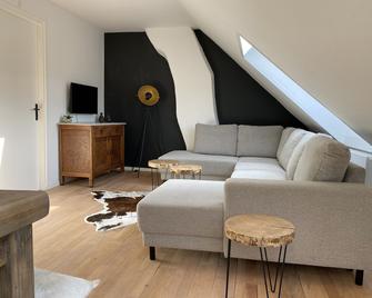 Authentic Stays - 5p-apartment - Eijsden - Huiskamer