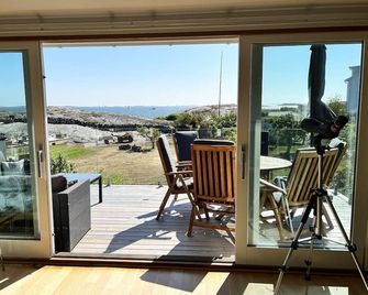 Unique holiday accommodation on Långholmen in Gothenburg's western archipelago | SE08071 - Torslanda - Parveke