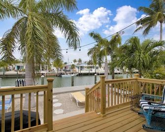 Kcb Beach House - Key Colony Beach - Balcony