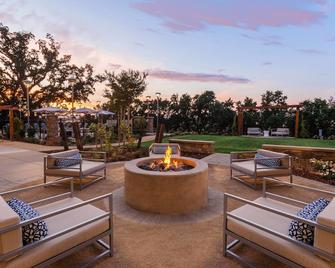 SpringHill Suites by Marriott Paso Robles Atascadero - Atascadero - Patio