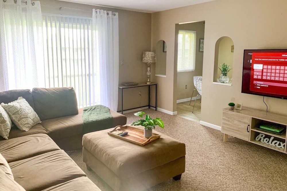 Cozy, Clean, Centrally Located Condo - Lima - Wohnzimmer