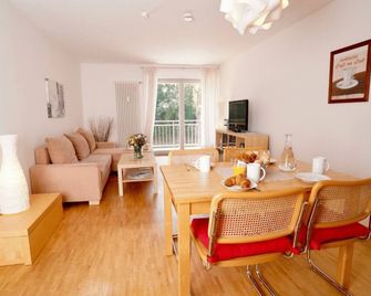 Apartments Im Sportpark - Weil am Rhein - Sala pranzo