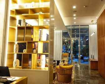 NYC | 5th Ave Studio Stay | Walk to Central Park - New York - Salon