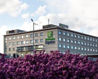 Holiday Inn Express Bradford City Centre - Bradford - Building