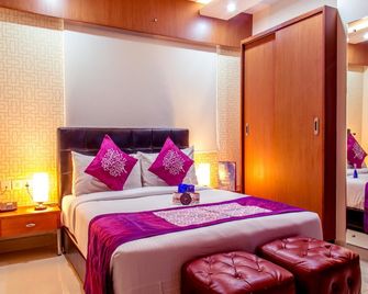 Oyo 1489 Hotel Diamond's Pearl - Visakhapatnam - Bedroom