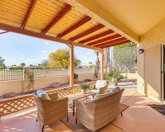 Near Lakes & Trails: Mesa Home w/ Golf Course View - Mesa - Balcón