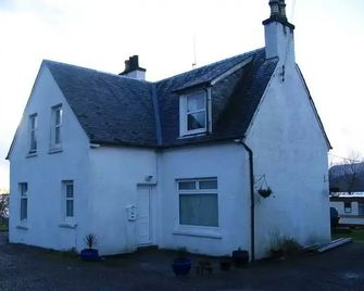Campfield House - Fort William - Building