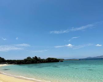 Grandioso Okinawa Pool Villa Onna 13 - Onna - Playa